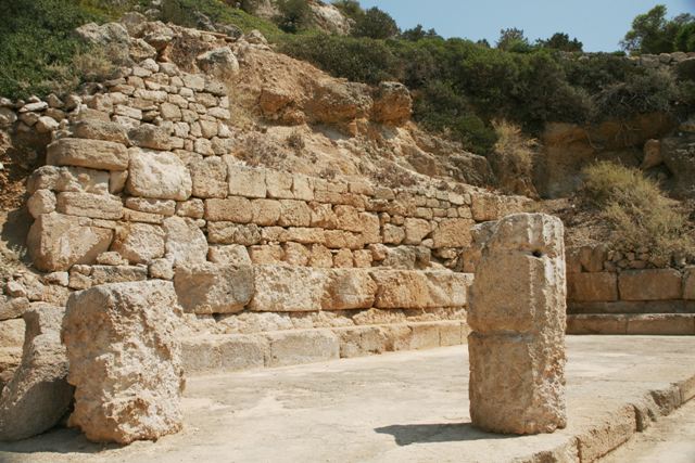 Ancient Heraion - Doric columns were used for the ground floor level